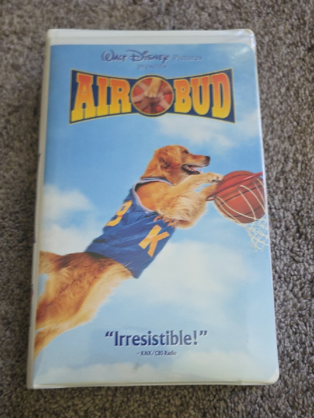 Air Bud VHS - Disney Family Sports Movie - Blue Cover